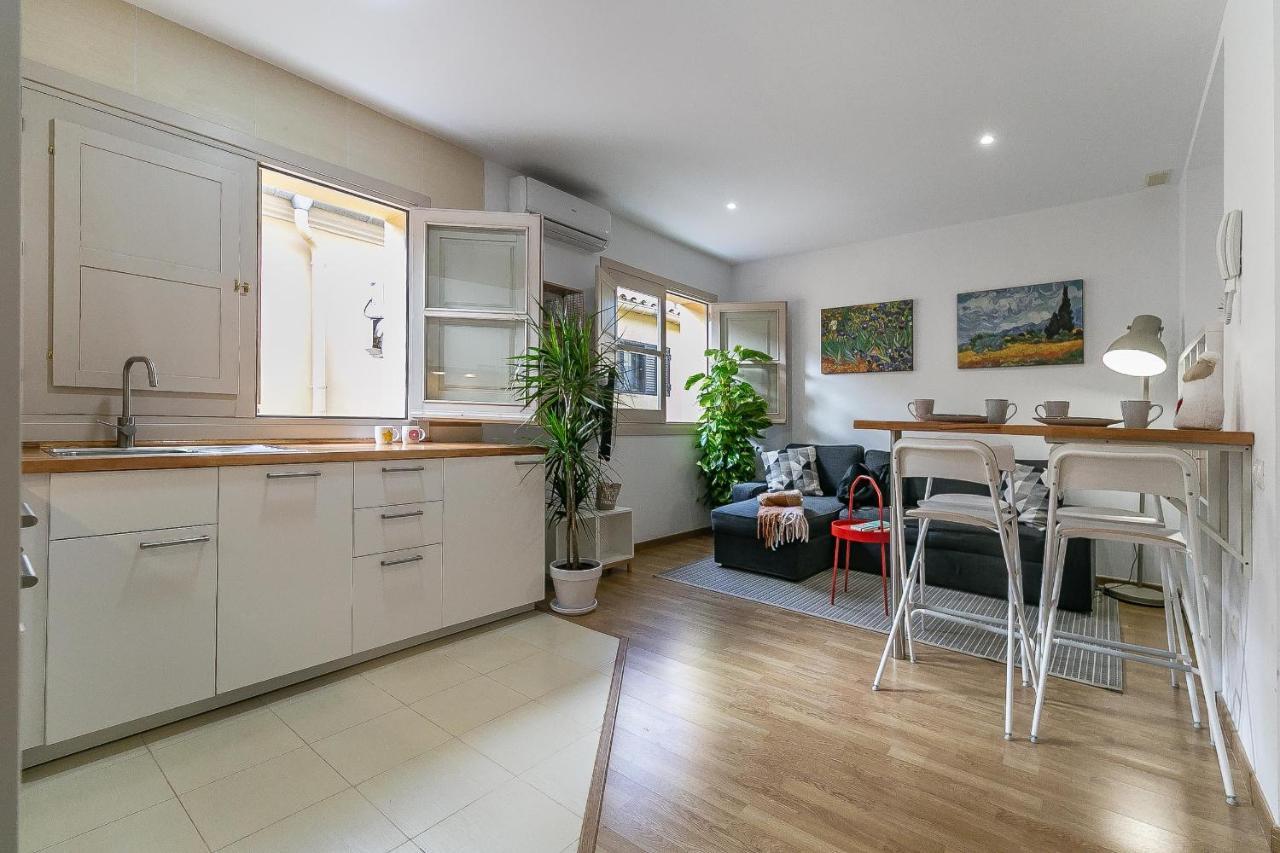 Central Malaga Apartment At Mitjana Plaza מראה חיצוני תמונה