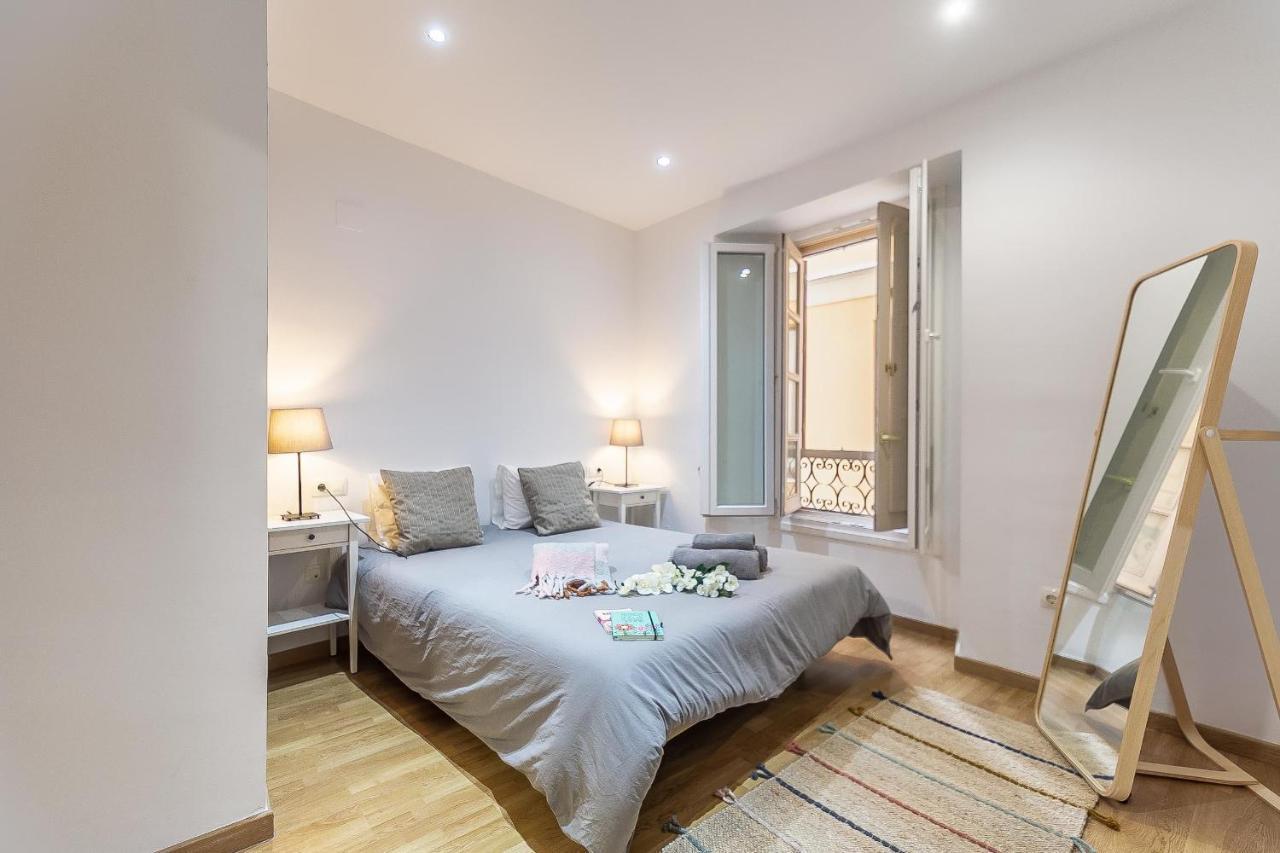 Central Malaga Apartment At Mitjana Plaza מראה חיצוני תמונה
