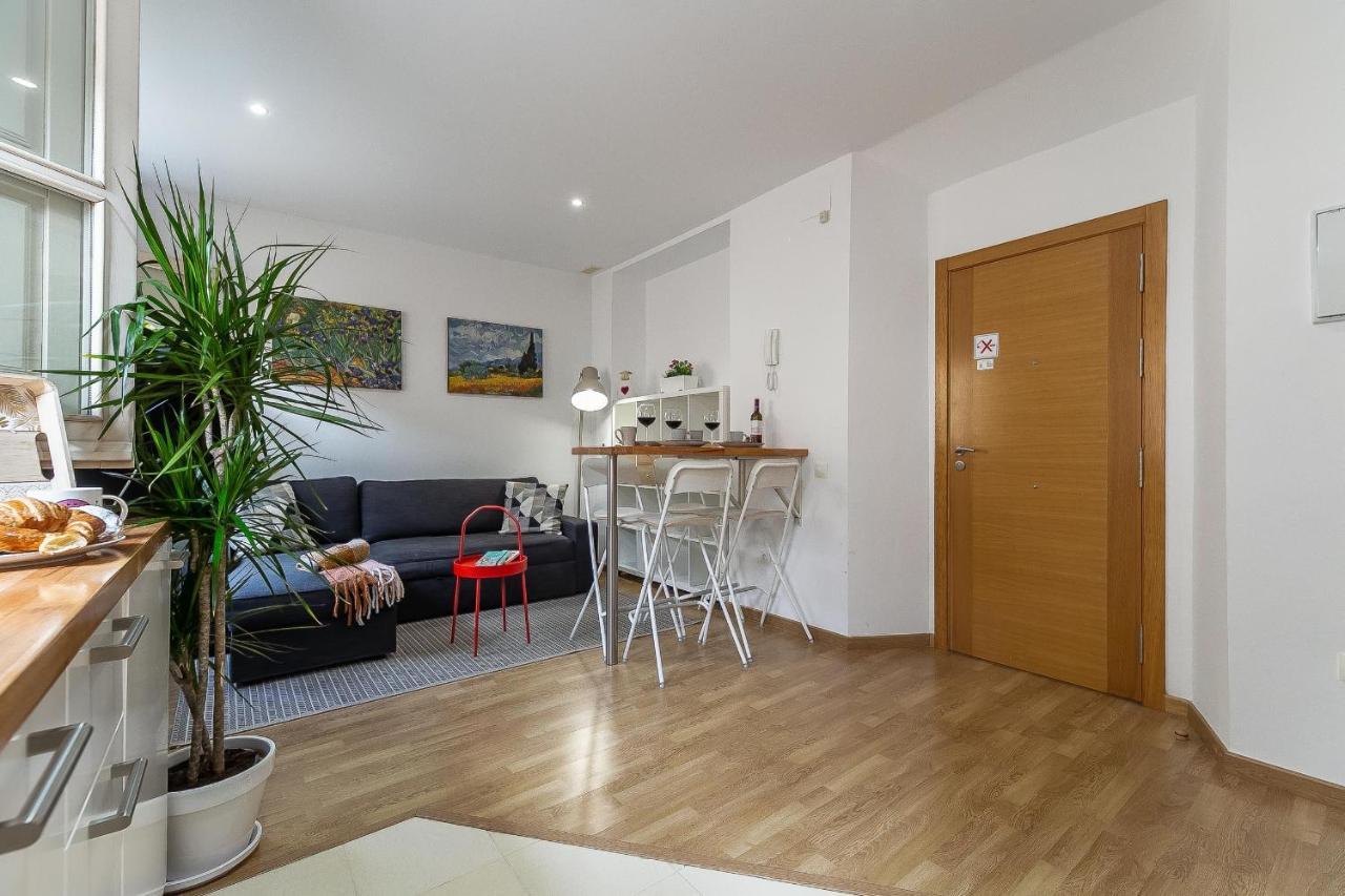 Central Malaga Apartment At Mitjana Plaza מראה חיצוני תמונה