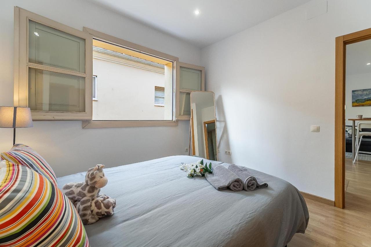Central Malaga Apartment At Mitjana Plaza מראה חיצוני תמונה