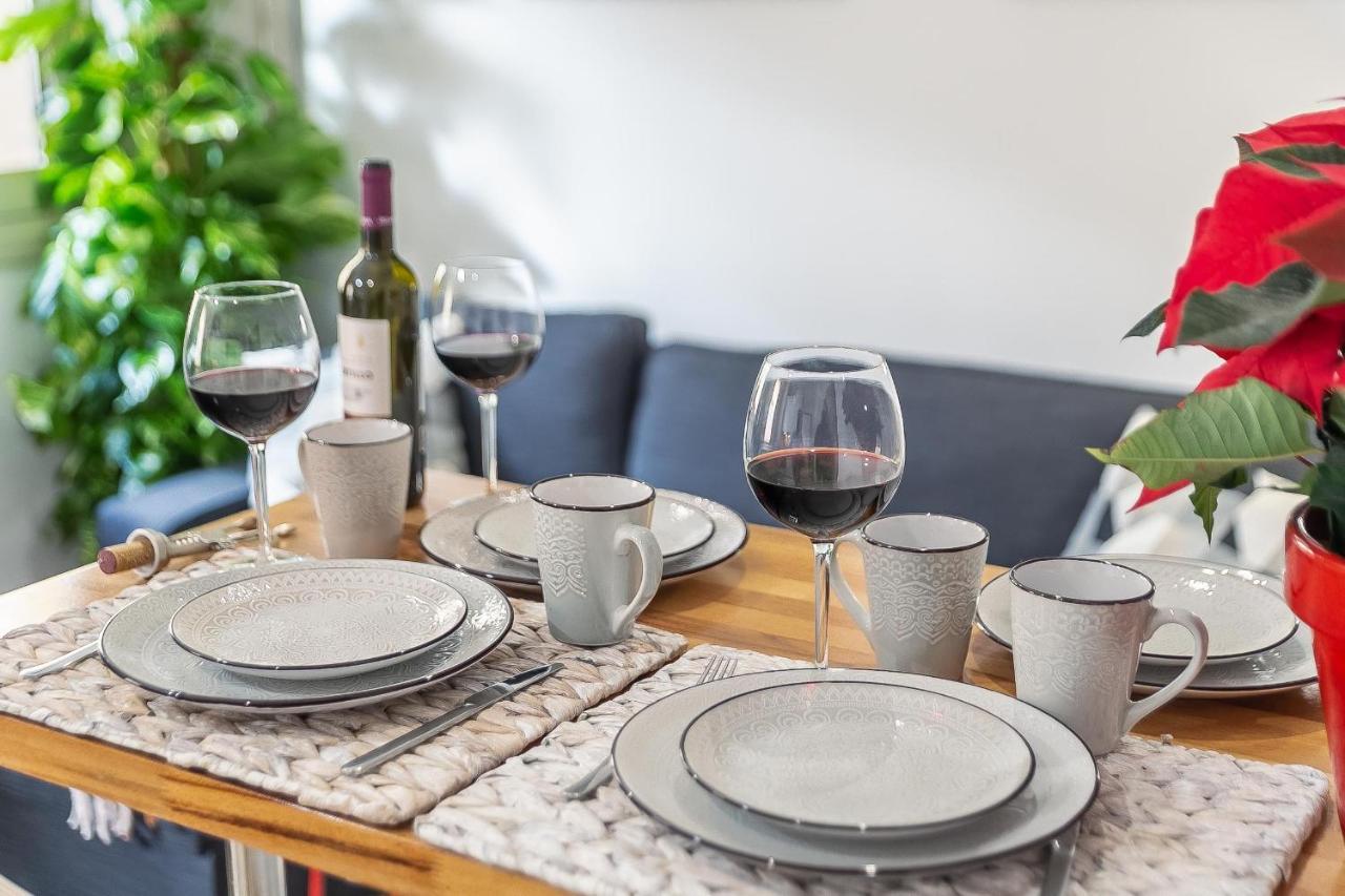 Central Malaga Apartment At Mitjana Plaza מראה חיצוני תמונה